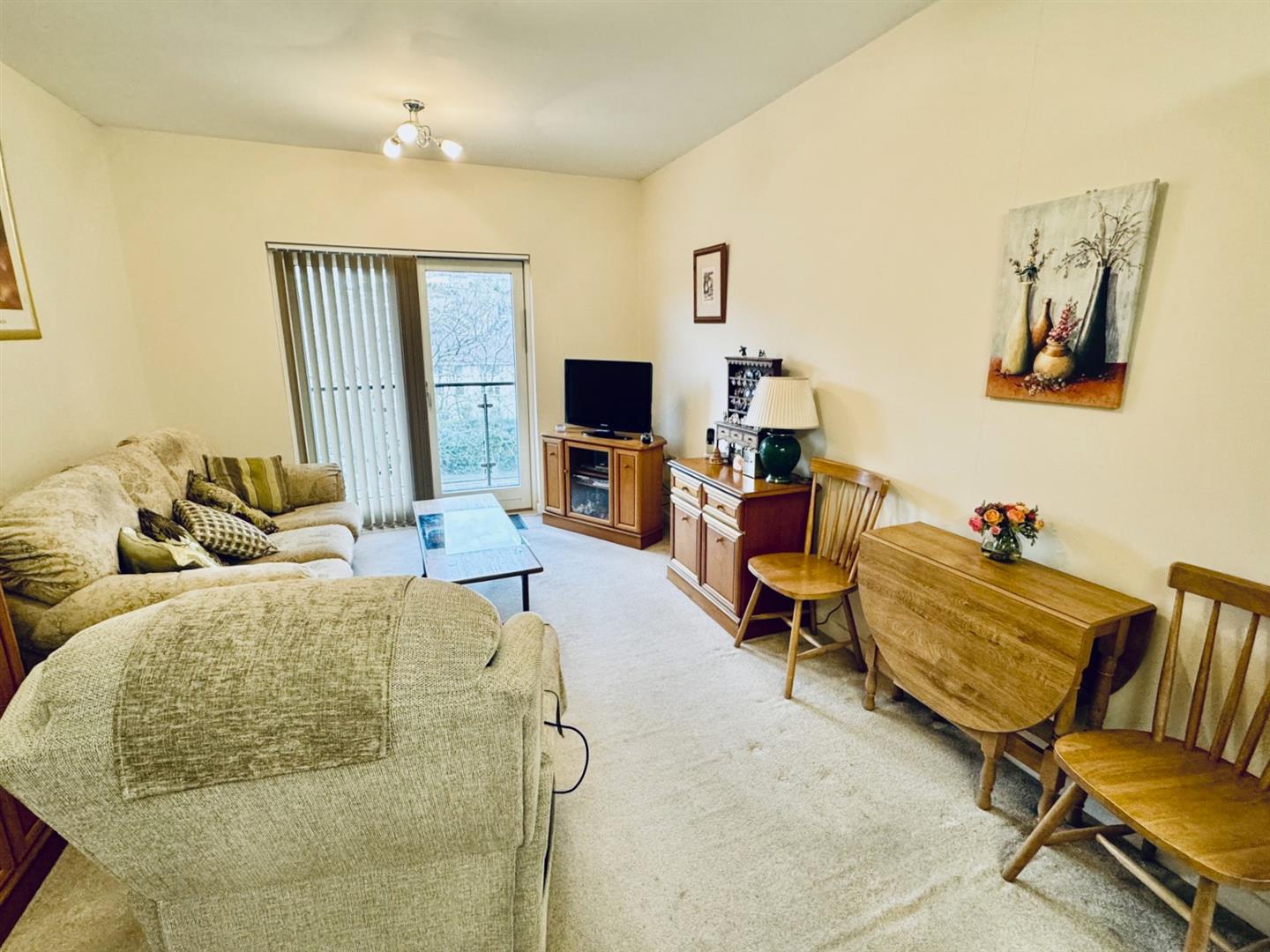 Mariners Court, Lamberts Road, Marina, Swansea, SA1 8QW